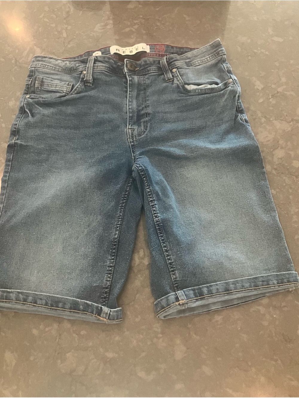 rebels Men's Medium Blue Denim Rolled-Hem Jean Shorts